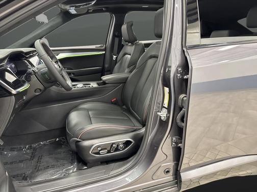 2025 Jeep Wagoneer S Launch Edition