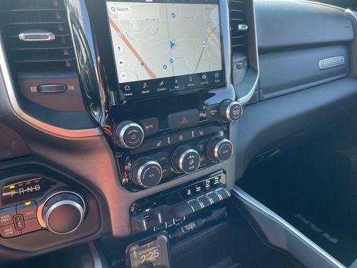 2022 RAM 2500 Big Horn Crew Cab 4x4 6'4' Box