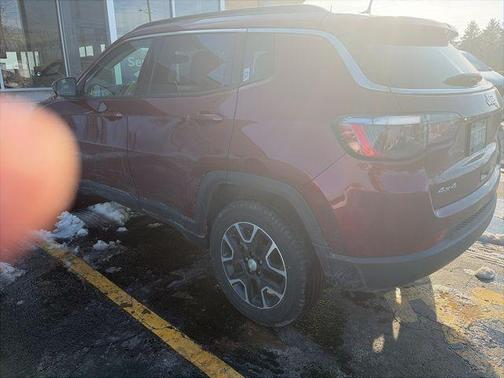 Velvet Red Pearlcoat 2022 Jeep Compass Latitude