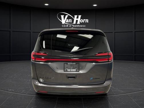 Granite Crystal Metallic Clearcoat 2023 Chrysler Pacifica Hybrid Limited