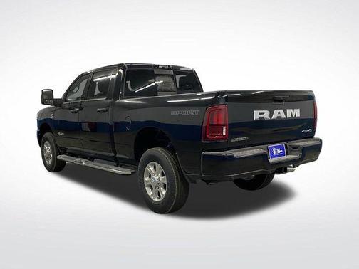 2025 RAM 2500 Big Horn Crew Cab 4x4 6'4' Box