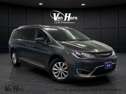 2018 Chrysler Pacifica Touring-L