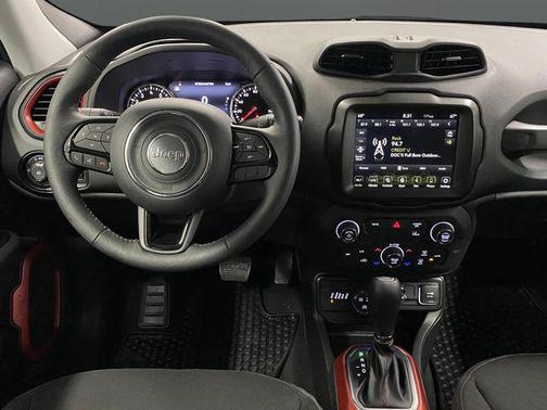 2022 Jeep Renegade Trailhawk