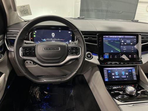 2023 Jeep Grand Wagoneer L Series II 4x4