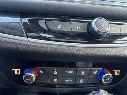 2021 Buick Enclave AWD Essence