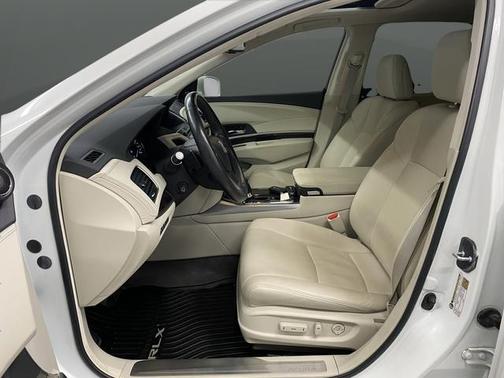 2016 Acura RLX Advance Package