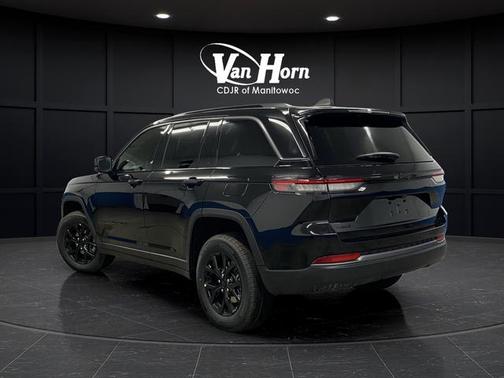 2026 Jeep Grand Cherokee Altitude