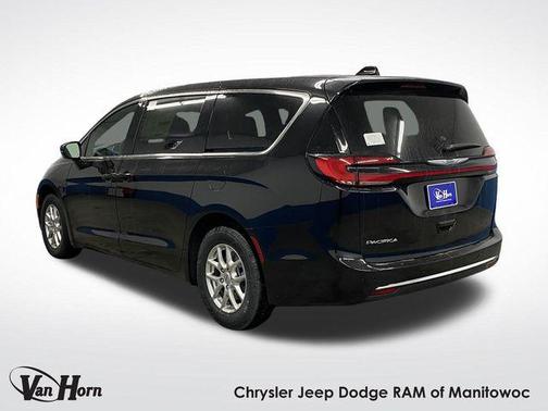 2025 Chrysler Pacifica L