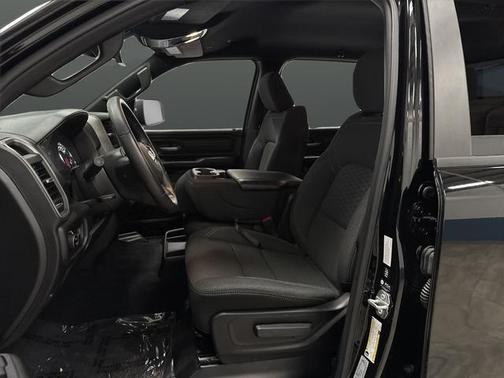 2025 RAM 1500 Warlock Crew Cab 4x4 5'7' Box