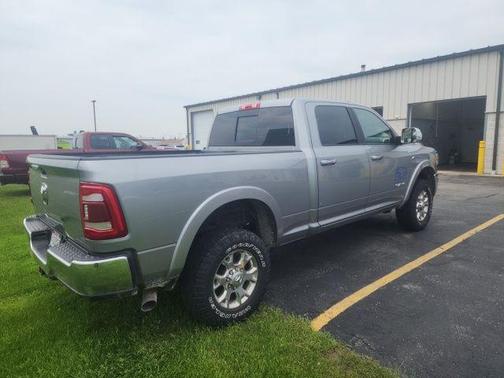 2020 RAM 2500 Laramie Crew Cab 4X4 6'4' Box