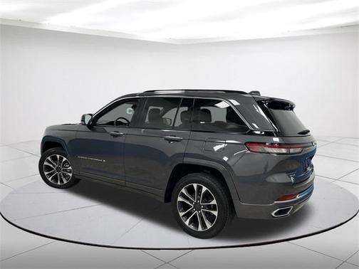 2022 Jeep Grand Cherokee Overland