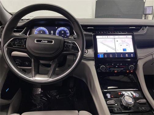 2022 Jeep Grand Cherokee Overland