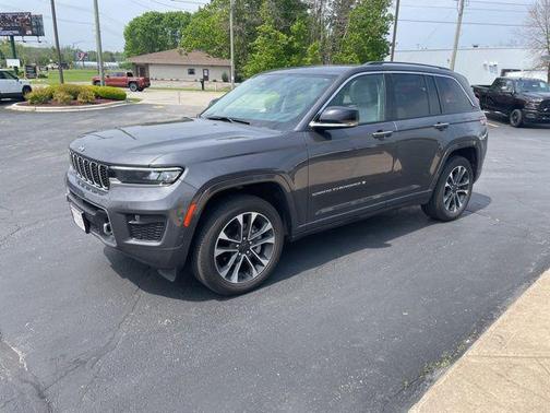2022 Jeep Grand Cherokee Overland