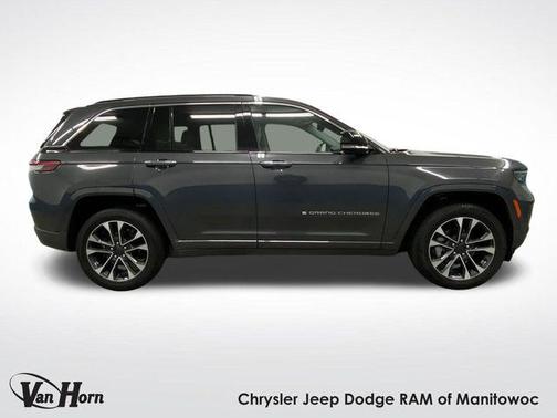 2022 Jeep Grand Cherokee Overland