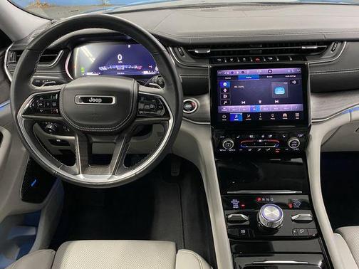 2022 Jeep Grand Cherokee Overland