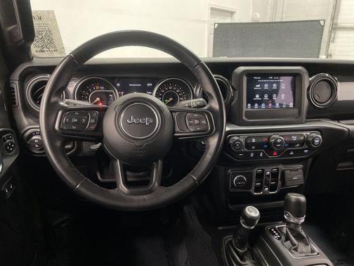 2021 Jeep Gladiator Sport