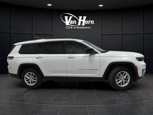 Bright White Clearcoat 2023 Jeep Grand Cherokee L Laredo