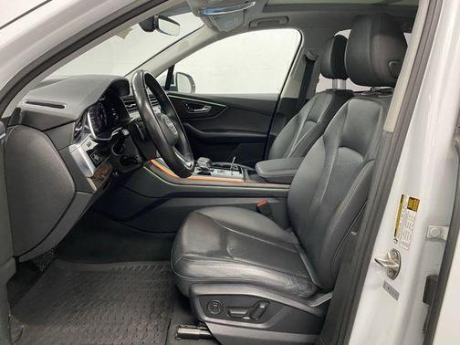 2020 Audi Q7 55 Prestige