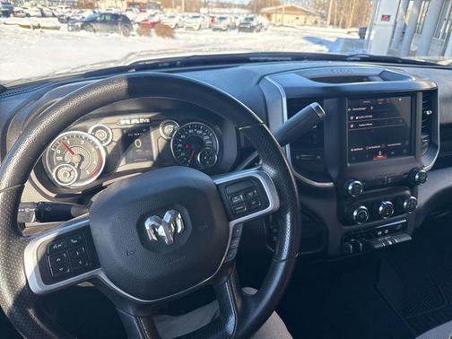 2022 RAM 2500 Big Horn Crew Cab 4x4 6'4' Box