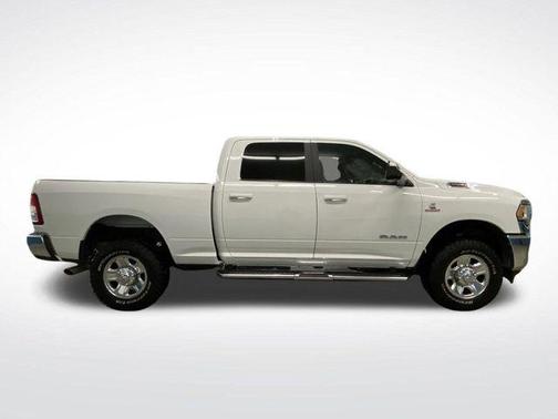 2022 RAM 2500 Big Horn Crew Cab 4x4 6'4' Box