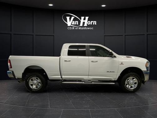 2022 RAM 2500 Big Horn Crew Cab 4x4 6'4' Box