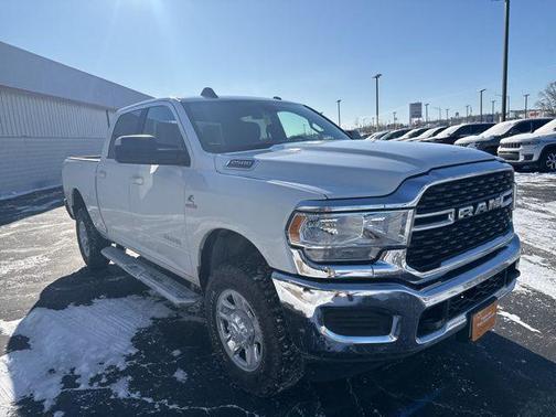 2022 RAM 2500 Big Horn Crew Cab 4x4 6'4' Box