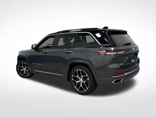 2024 Jeep Grand Cherokee Summit