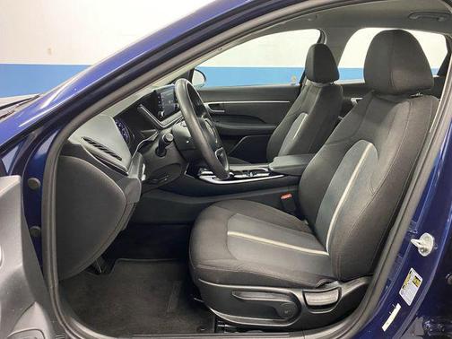 2020 Hyundai SONATA SE