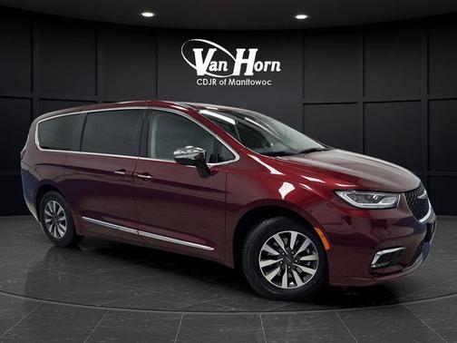 2023 Chrysler Pacifica Hybrid Limited