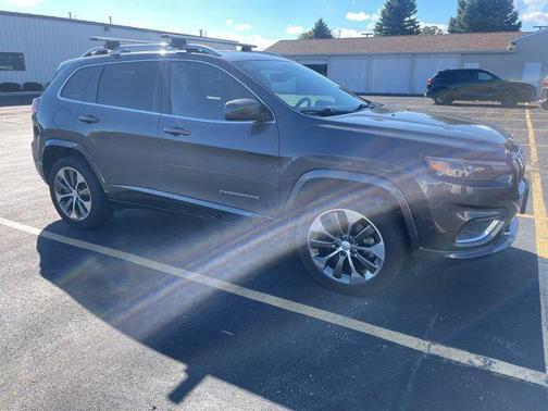 2019 Jeep Cherokee Overland