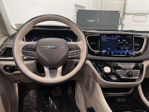 2021 Chrysler Pacifica Hybrid Limited