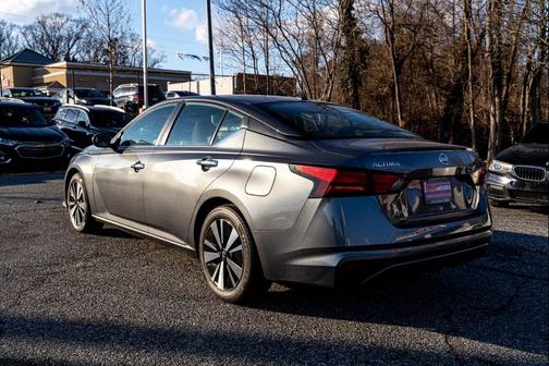 2021 Nissan Altima 2.5 SV