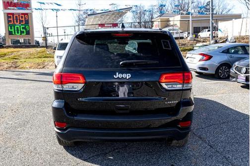 2019 Jeep Grand Cherokee Laredo
