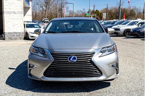 2017 Lexus ES 300h Base