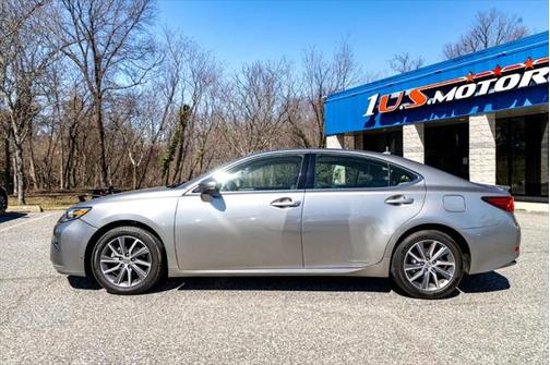 2017 Lexus ES 300h Base