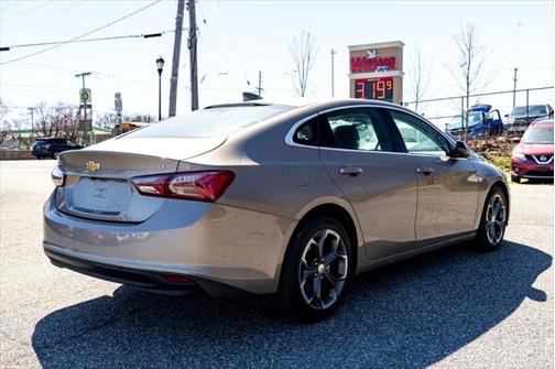 2022 Chevrolet Malibu FWD LT