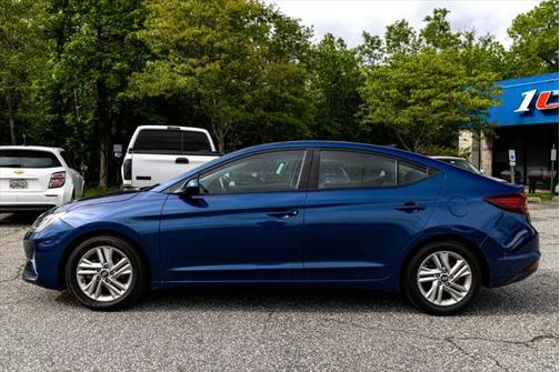 2019 Hyundai ELANTRA SEL