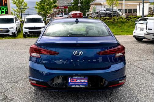 2019 Hyundai ELANTRA SEL