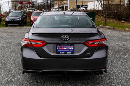 2020 Toyota Camry SE