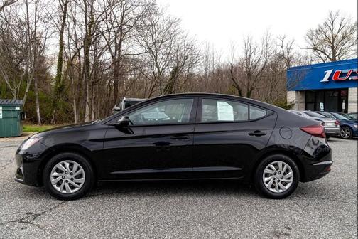 2020 Hyundai ELANTRA SE