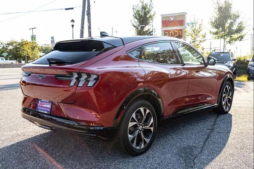 2021 Ford Mustang Mach-E Premium