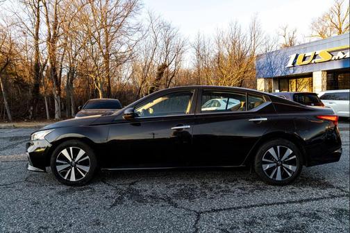 2021 Nissan Altima 2.5 SV