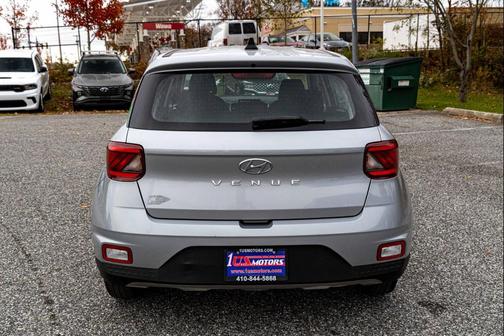 2020 Hyundai VENUE SE