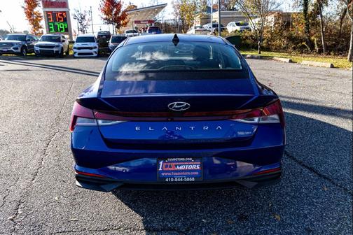 2021 Hyundai ELANTRA SEL