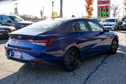 2021 Hyundai ELANTRA SEL