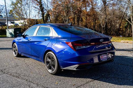 2021 Hyundai ELANTRA SEL