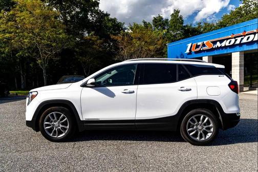 2022 GMC Terrain SLT