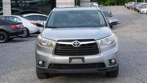 Silver Sky Metallic 2015 Toyota Highlander XLE
