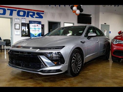 2024 Hyundai SONATA Hybrid SE