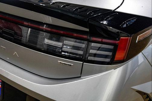 2024 Hyundai SONATA Hybrid SE